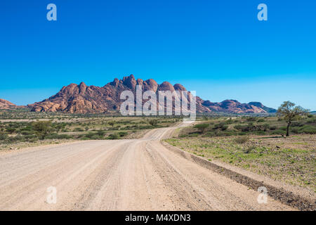 Spitzkoppe, formation rocheuse unique dans le Damaraland, Namibie Banque D'Images