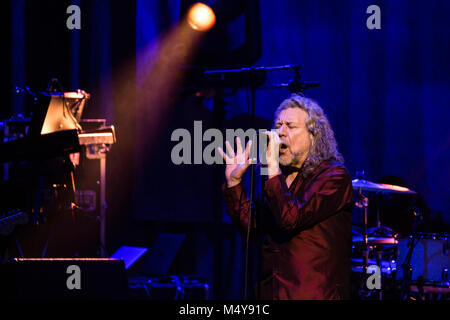 Robert Plant effectuant au Massey Hall à Toronto. Bobby crédit Singh/Alamy Banque D'Images