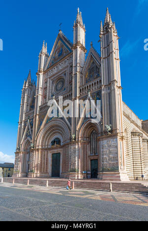 Orvieto (Italie) - la belle ville médiévale et étrusque dans la région Ombrie, avec le centre historique de Nice, le Duomo et 'Pozzo di San Patrizio' bien Banque D'Images