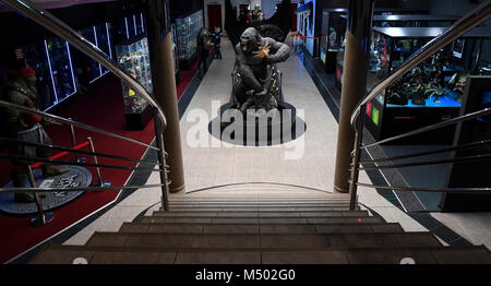 Prague, République tchèque. Feb 17, 2018. Nouveau musée de statues de film, des chiffres et des répliques, des légendes du cinéma, musée a été ouvert à Prague, en République tchèque, le 17 février 2018. Photo : CTK Michal Krumphanzl/Photo/Alamy Live News Banque D'Images