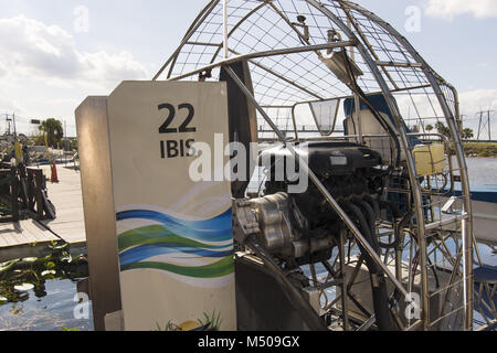 Weston, Floride, USA. 18 Février, 2018. Grand Tennis Milos Raonic (CAN) prend un voyage à l'Sawgrass Recreational Park avant de jouer à l'ATP Champions Tour 2018 tenue à l'Delray Beach Tennis Center le 18 février 2018 à Weston, en Floride. People : Milos Raonic Crédit : tempêtes Media Group/Alamy Live News Banque D'Images