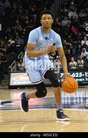 17 février 2018 - Les monarques Old Dominion guard Xavier vert (10) dribble la balle au cours de l'UTEP Pèse mineurs vs monarques Old Dominion jeu au Ted Centre Constant à Norfolk, Virginie battu 82-33 l'UTSA Old Dominion. Jen Hadsell/CSM Banque D'Images