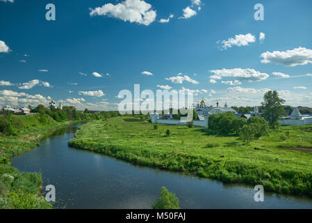 Monastère Saint Pokrovsky femme dans un Suzdal. Banque D'Images