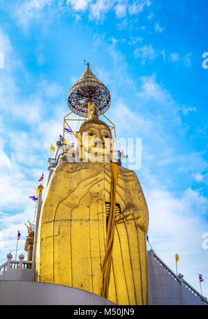 Big Bouddha Wat Intharawihan permanent au temple, Bangkok Banque D'Images