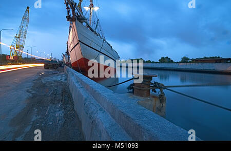 En Bateau traditionnel Port Sunda Kelapa, Jakarta, Indonésie Banque D'Images