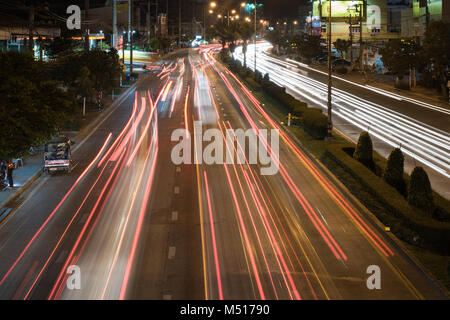 Light trails Nakhon Ratchasima thailande Banque D'Images