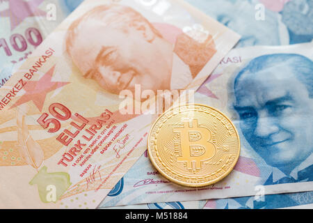 Avec bitcoin or turques Banque D'Images