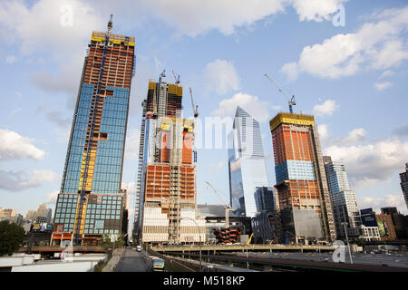 NEW YORK, USA - 31 août 2017 : Construction site de 30 verges d'Hudson dans l'ouest de Chelsea, New York City. Une fois rempli, il sera 395m super grand offic Banque D'Images