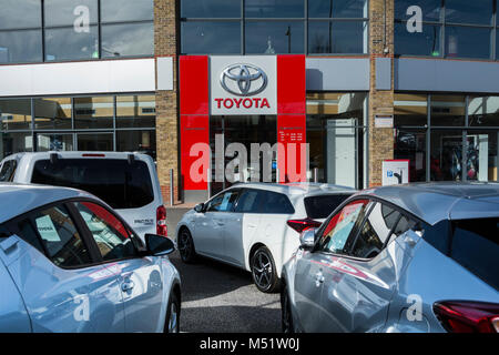 Currie Motors Toyota showroom sur la Great West Road, Brentford, Middlesex, Royaume-Uni Banque D'Images