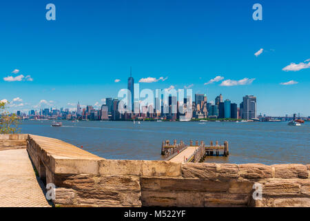 Vue sur Manhattan New York de Liberty Island Banque D'Images