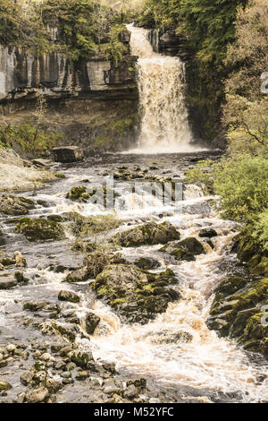 UK - Yorkshire Dales - Ingleton Falls Banque D'Images