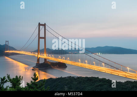 Zhoushan pont xihoumen dans nightfall Banque D'Images