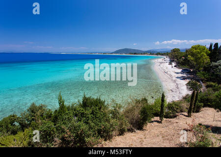 Les eaux turquoise de la plage d''Agios Ioannis de Lefkada, Grèce, situé à la mer Ionienne. Banque D'Images