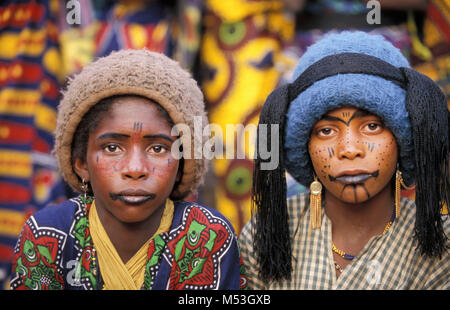 Le Mali. Andéramboukane, près de Menaka. Désert du Sahara. Sahel. Festival Tamadacht. Tribu Peul, aussi appelé Wodaabes à Geerewol Festival. Banque D'Images