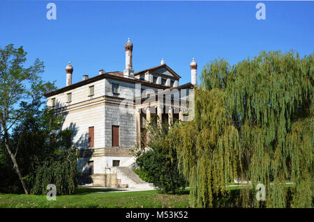 La Villa Foscari, nommé "La Malcontenta", l'architecte Andrea Palladio en 1559, Mira près de Venise en Italie Banque D'Images