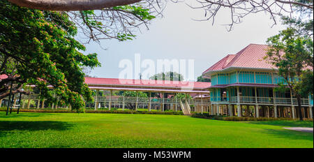 Belle architecture af Palais de Mrigadayavan, une ancienne résidence royale et une attraction touristique à Cha Am, Thaïlande Province Phetchaburi. Banque D'Images