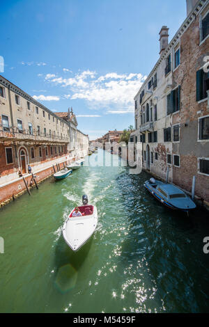 Un magnifique bateau dans la belle ville de Venise, Murano, Burano, venisia, Italie, Europe Banque D'Images