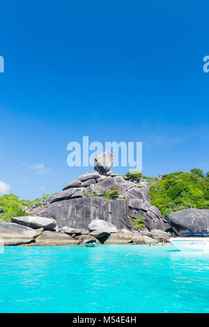 Le sail rock sur l'île de Ko Similan ou n° 8, parc national de Mu Ko Similan, Thaïlande Banque D'Images