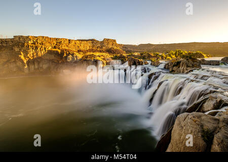 Shoshone Falls au lever du soleil dans la région de Twin Falls, Idaho Banque D'Images