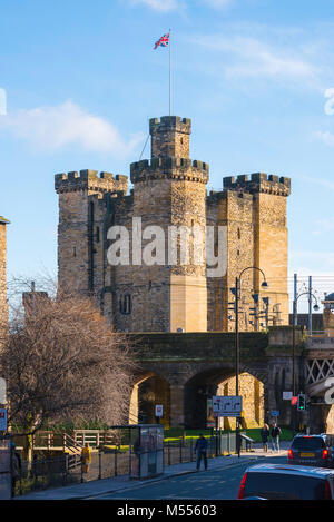 Newcastle sur Tyne, Royaume-Uni Voir le long de St Nicholas Street vers le début du château médiéval situé près de la centrale de Quayside à Newcastle, Tyne et Wear. Banque D'Images