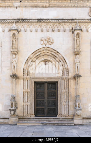 Lion Gate à Cathédrale de Saint James, Sibenik, Croatie Banque D'Images