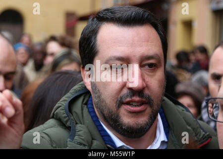 Modène, Italie. 20 Février, 2018. Matteo Salvini, politique publique de la Lega Nord conférence Crédit : Fabrizio annovi/Alamy Live News Banque D'Images