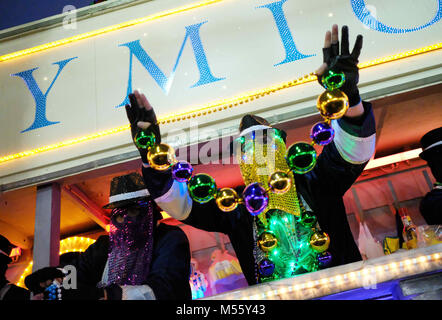 La Nouvelle-Orléans, Louisiane, Etats-Unis. 10 fév, 2018. Le défilé d'Endymion Krewe rolls durant Mardi Gras à La Nouvelle Orléans, Louisiane, USA, le 10 février 2018. Crédit : Dan Anderson/ZUMA/Alamy Fil Live News Banque D'Images