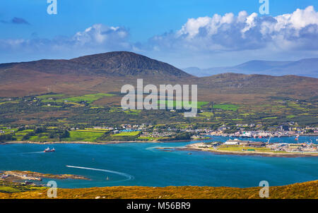 La façon de Castletownbere Beara sur la façon sauvage de l'Atlantique, l'île Bear, Péninsule de Beara, comté de Cork, Irlande Banque D'Images