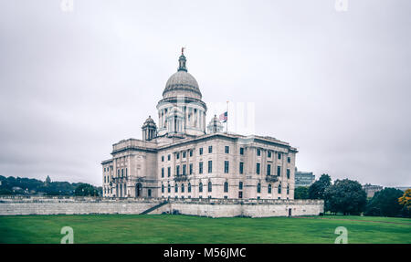 Rhode Island State Capitol building par jour nuageux Banque D'Images