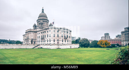 Rhode Island State Capitol building par jour nuageux Banque D'Images