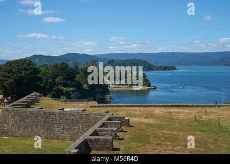 Vieux canon sur les remparts de l'historique Fort de Niebla la protection de l'approche de l'ancien empire colonial espagnol ville de Valdivia, dans le sud du Chili Banque D'Images