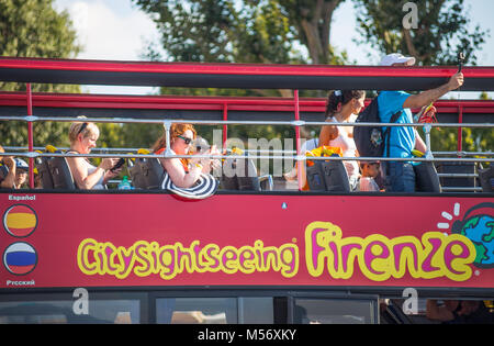 FLORENCE (Firenze), 28 juillet 2017 - Bus Citysightseeing Florence (Firenze), Toscane, Italie Banque D'Images