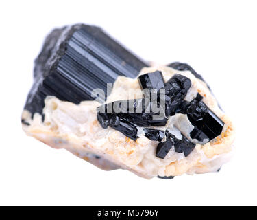 Point de tourmaline noire & Bébés niché dans le feldspath provenant du Brésil, isolé sur fond blanc Banque D'Images