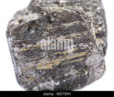 Cube de pyrite naturelles du Pérou, isolé sur fond blanc Banque D'Images