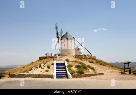 Albacete, Espagne . Juin 24, 2016 Groupe de moulins à vent à Campo de Criptana. La Mancha, Consuegra, route de Don Quichotte, l'Espagne, Europe Banque D'Images