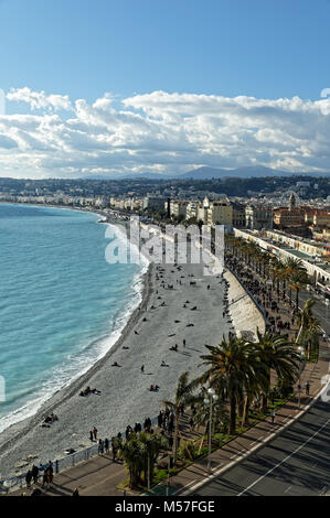 Sur Nice, Baie des Anges et la Promenade des Anglais en hiver 2018 Banque D'Images