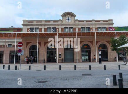 7 septembre 2014 France, Perpignan l'édifice de la gare dans la ville de Perpignan. Banque D'Images