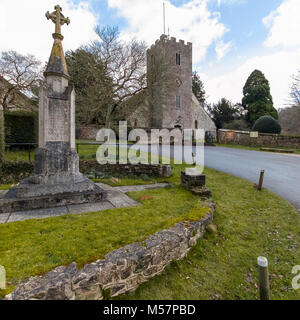 Après-midi d'hiver la lumière sur l'église St Mary vierge, près de Buriton Petersfield, Hampshire, Royaume-Uni Banque D'Images