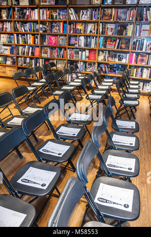 Miami Florida, Coral Gables, Livres et livres, National Book Critics Circle, chaises pliantes, rangées, FL080205015 Banque D'Images