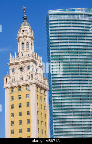 Miami Florida,Biscayne Boulevard, gratte-ciel gratte-ciel gratte-ciel bâtiment immeubles condominiums condos condos résidences apar Banque D'Images