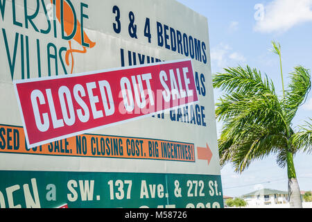 Miami Florida,Homestead,Redlands,signe,logo,économie,fermé,vente,maisons,maisons,achat de primes,signe,logo,publicité publicitaire,v Banque D'Images