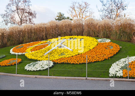 L'horloge de fleurs à Genève, Suisse. Les attractions touristiques populaires Banque D'Images