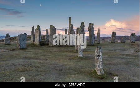 L'Callanish Standing Stones à l'aube, à l'île de Lewis, Hébrides extérieures, en Écosse Banque D'Images