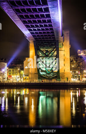 Newcastle sur Tyne Quai de nuit. Banque D'Images