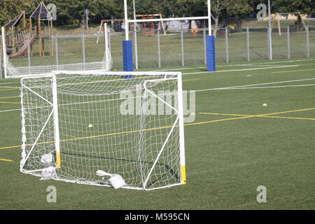 Vue d'un filet sur un terrain de football Banque D'Images