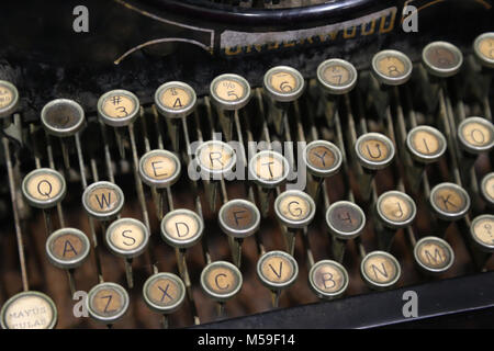 Vieille machine à écrire. Colonie peut Vidal Museum. Puig-Reig, Catalogne, Espagne. Banque D'Images