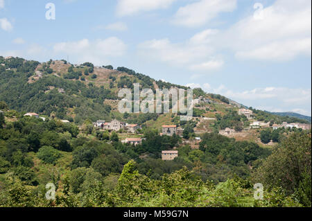 Vue vers le village de Castellana, San-Nicolao, Corse, France Banque D'Images