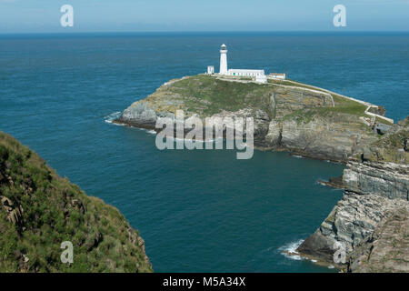 Pile du sud. La réserve RSPB, Anglesey, Pays de Galles. Phare. Banque D'Images