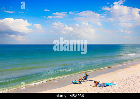 Les personnes bénéficiant de Boca Grande plage de Gasparilla Island dans le sud ouest de la Floride, USA Banque D'Images