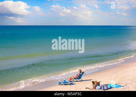 Les personnes bénéficiant de Boca Grande plage de Gasparilla Island dans le sud ouest de la Floride, USA Banque D'Images